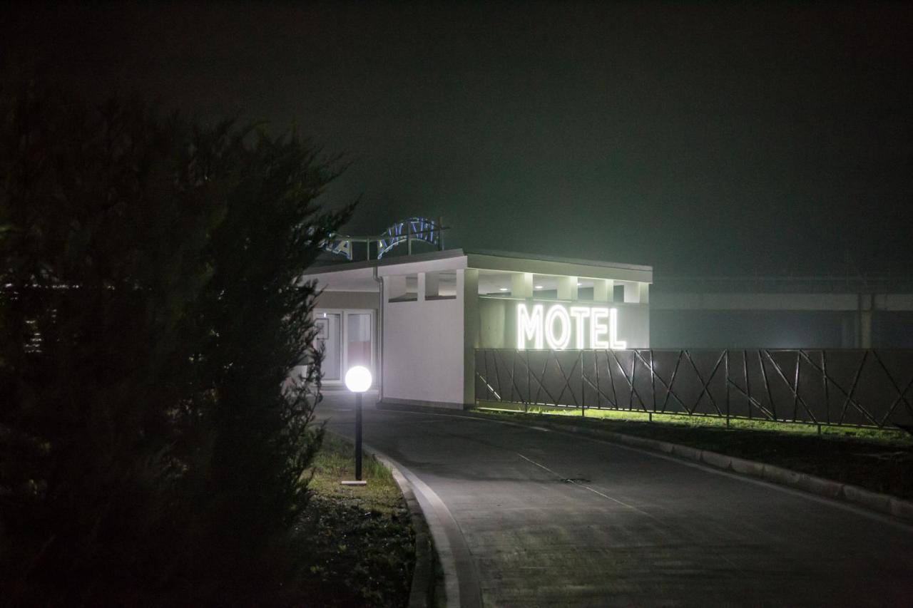 Arizona Motel Castel Volturno Exterior foto